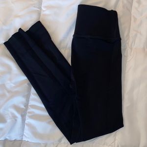 Black Sculptknit leggings with adjustable hem